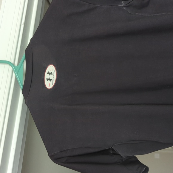 Under Armour Compression Shirt - Picture 4 of 4